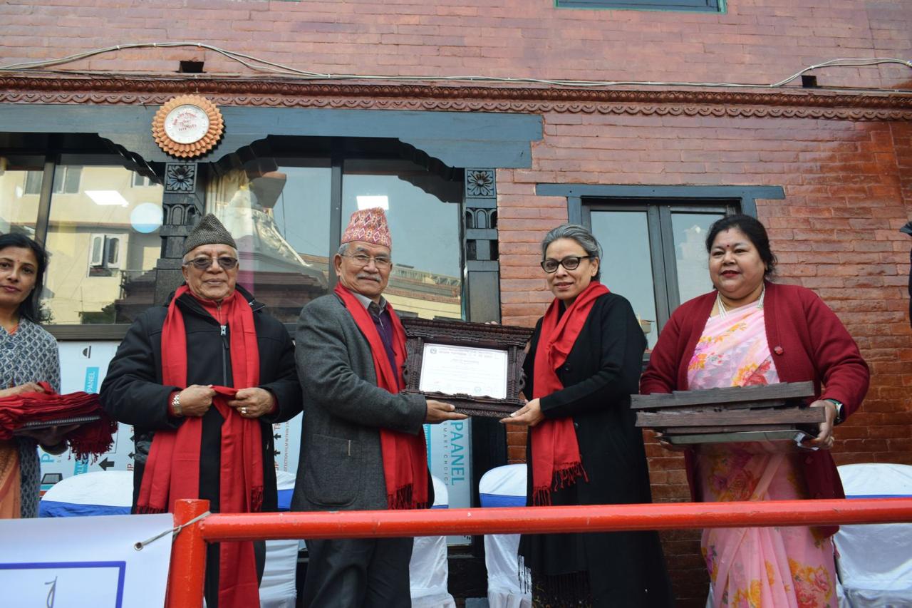 हिमालयन एभरेष्ट इन्स्योरेन्सद्वारा अल्ट्रासाउण्ड मेसिन सहयोग