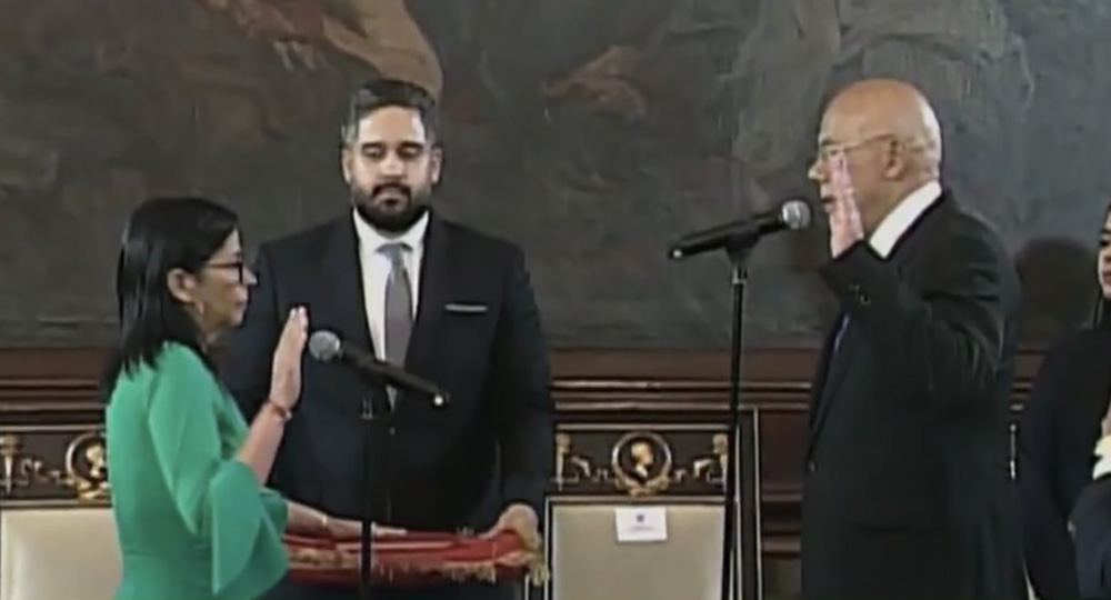 डेल्सी रोड्रिगेजले लिइन् भेनेजुएलाको अन्तरिम राष्ट्रपतिको रूपमा शपथ