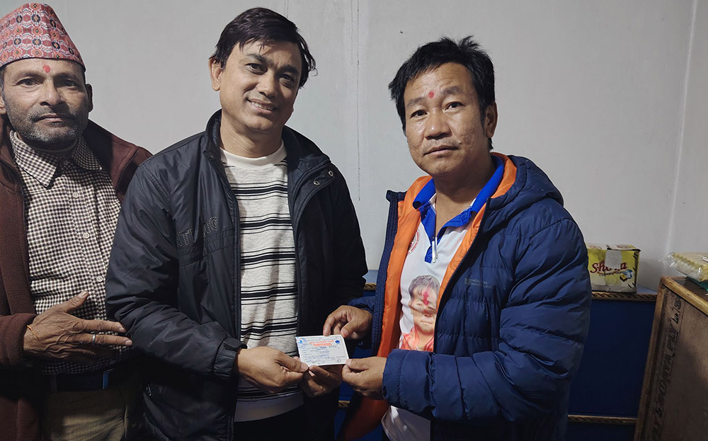 रास्वपाका पूर्वसांसद ढाका कुमार श्रेष्ठ श्रम संस्कृति पार्टीमा प्रवेश