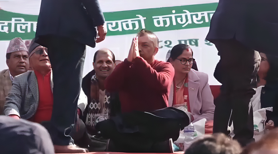 विशेष महाधिवेशनस्थल आइपुगे गगन थापा