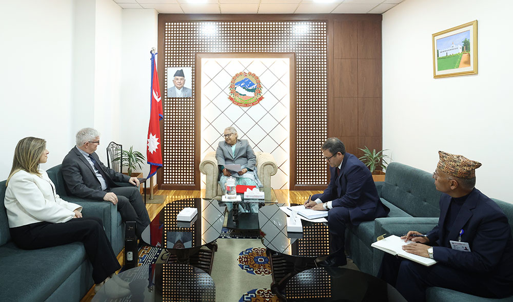 प्रधानमन्त्री कार्कीसँग इजरायली राजदूत बासको शिष्टाचार भेट