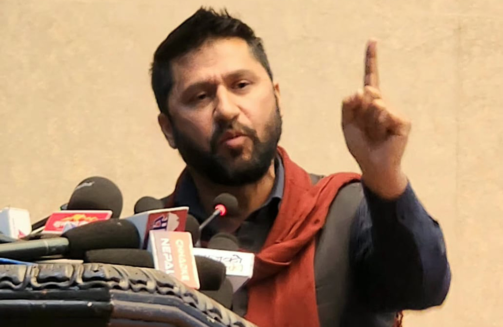 रवि लामिछानेले डा. स्वर्णिम वाग्लेलाई भने- आगामी बर्षको बजेट लेख्न सुरु गर्नुस् !