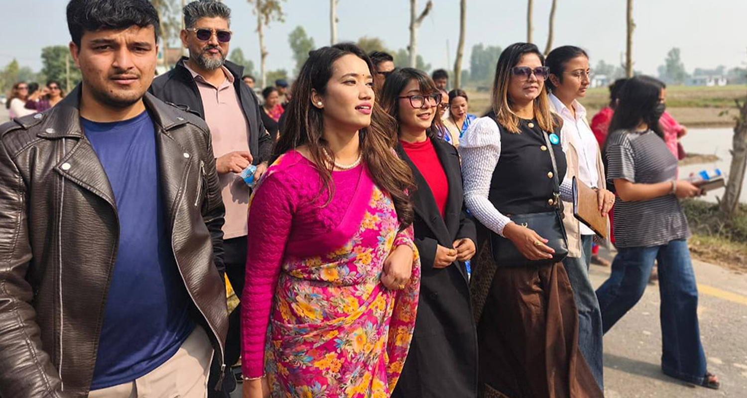 बालेन सुदूरपश्चिम गएपछि पत्नी सबिना पुगिन् झापा