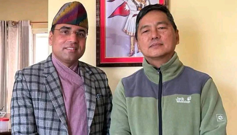 स्वागत नेपाल राप्रपामा प्रवेश गर्दै, झापा-२ बाट उम्मेदवार बन्ने