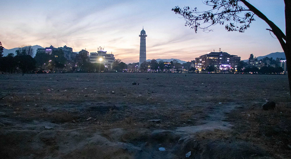 सैनिक मञ्चको दक्षिण चौर सुधार्दै महानगर, झण्डै ३ करोडको वरमुढा घाँस रोपिने