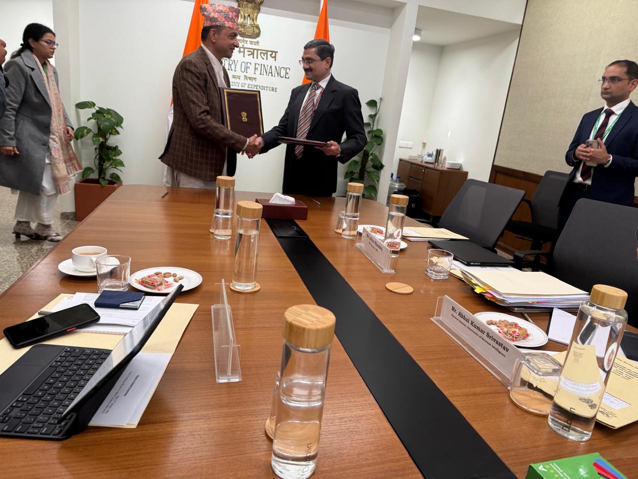 भन्सारमा सामान पुग्नु अघि नै भारतले सूचना पठाउने