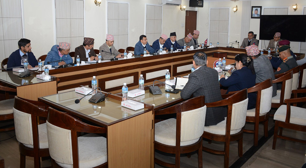 सबै प्रदेशका प्रमुख सचिव र सुरक्षा अधिकारीहरूसँग गृहमन्त्रीको छलफलः शान्ति सुरक्षालाई मजबुत बनाउन निर्देशन