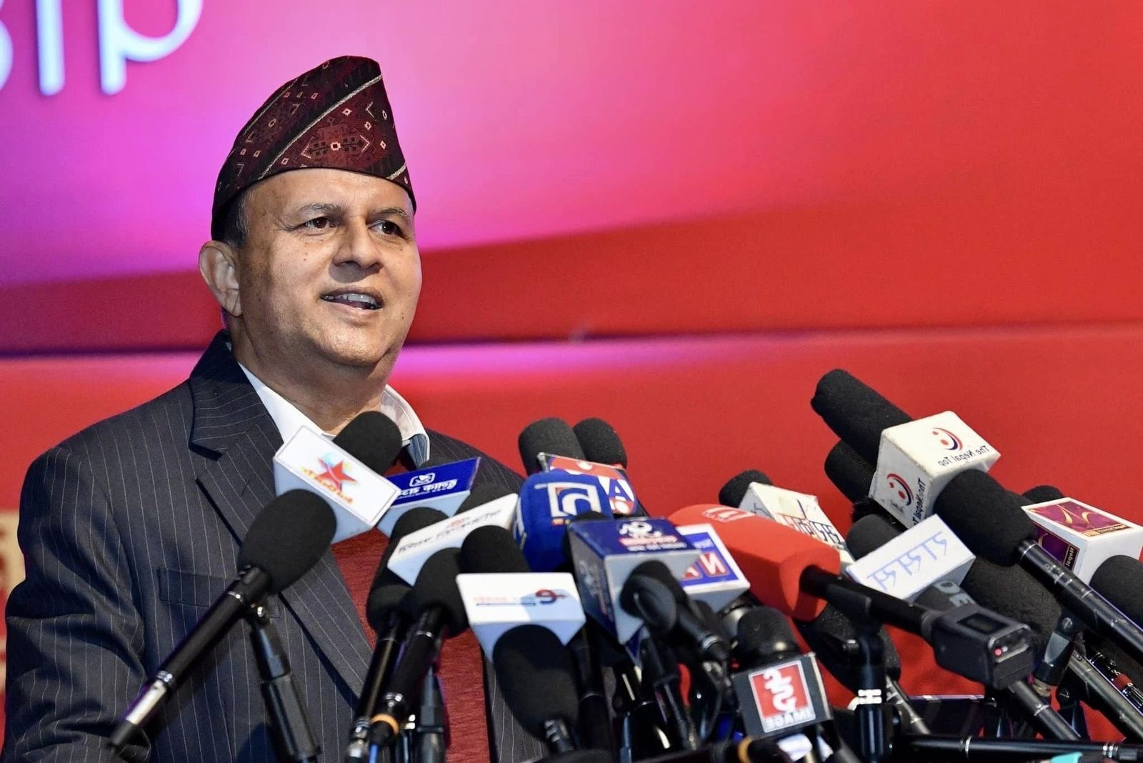 एमाले दाङ– २ बाट महासचिव पोखरेल एकल सिफारिस