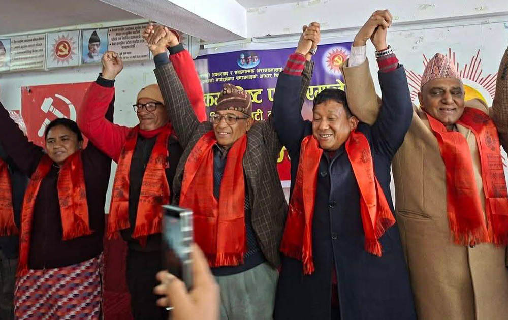 दोलखा एमालेका संस्थापक नेता भण्डारी पार्टीमा फर्किए