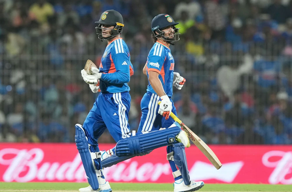 भारतले जिम्बाबेलाई दियो विशाल २५७ रनको लक्ष्य