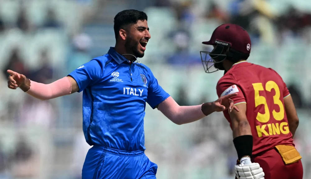 वेस्ट इण्डिजले इटालीलाई दियो १६६ रनको लक्ष्य