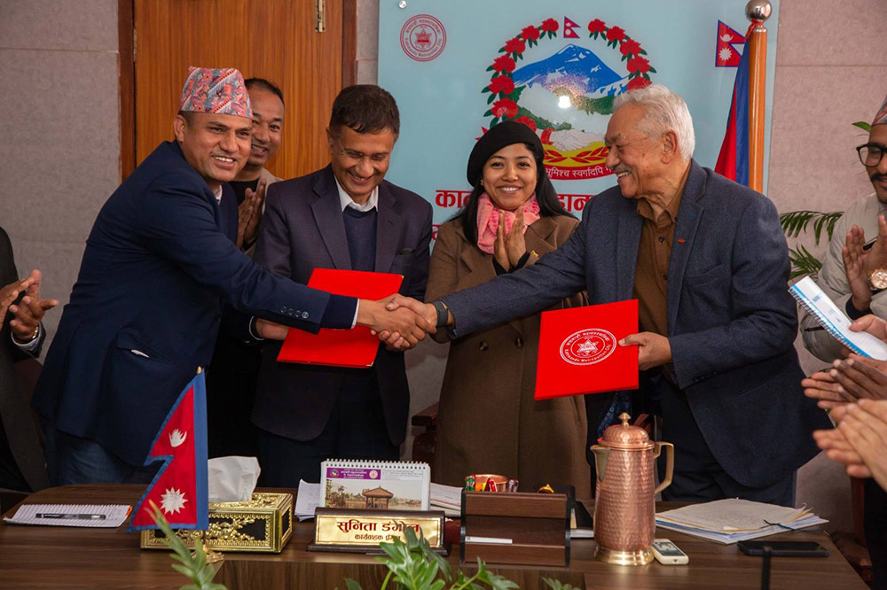 एनेस्थेसियासहितका उपकरण खरिद गर्न काठमाडौँ महानगरले कीर्तिपुर अस्पताललाई सहयोग गर्ने सम्झौता