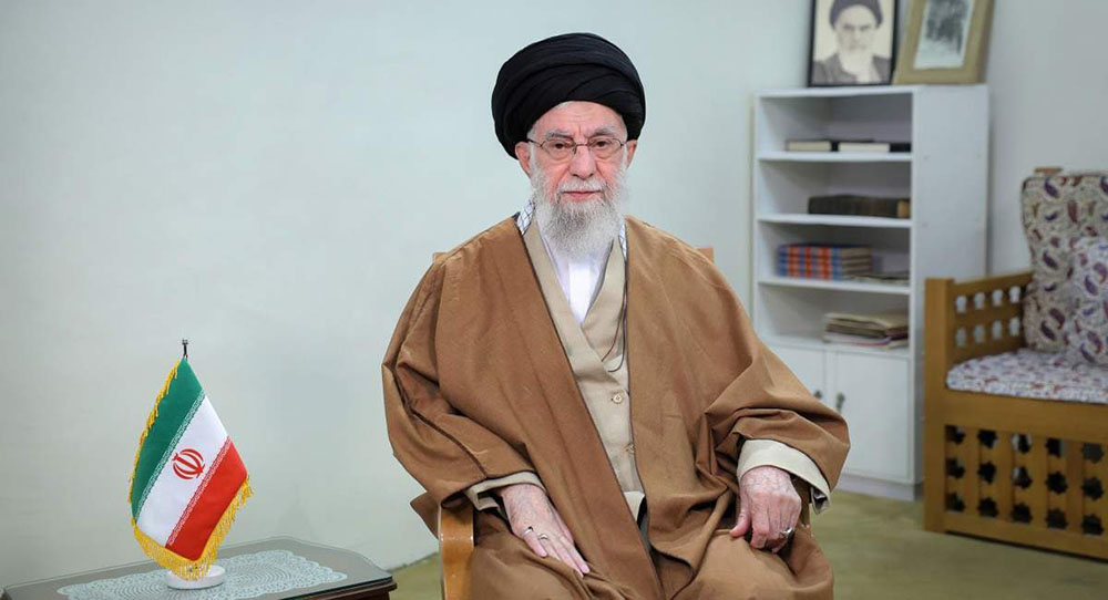 अमेरिकाले इरानमा आक्रमण गरेमा क्षेत्रीय युद्ध हुने खामेनीको चेतावनी