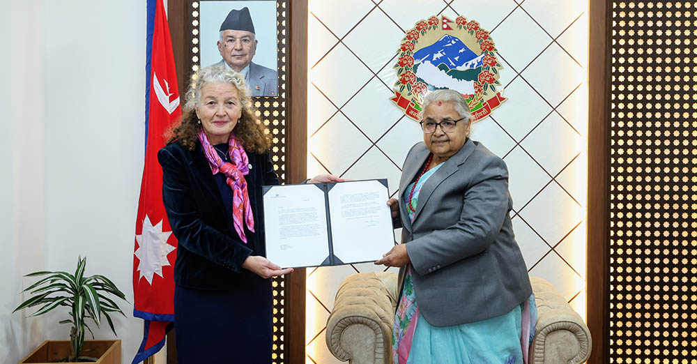 प्रधानमन्त्री कार्की समक्ष राष्ट्रसंघकी आवासीय प्रतिनिधिबाट ओहोदाको प्रमाणपत्र पेश