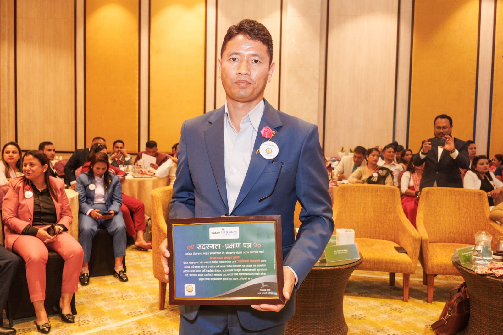 सानिमा रिलायन्स लाइफबाट पाँच पटक एमडिआरटी रोलमोडल नारायण बहादुर गुरुङ