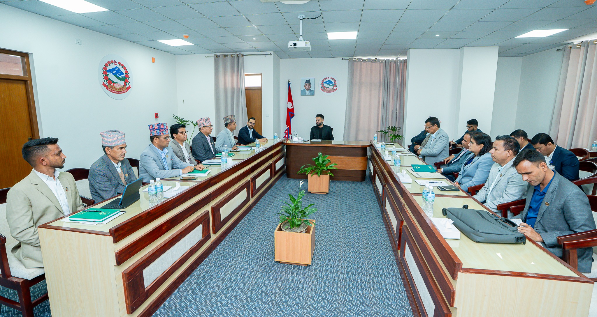 सुदूरपश्चिमका सांसदहरूसँग छलफलमा प्रधानमन्त्री