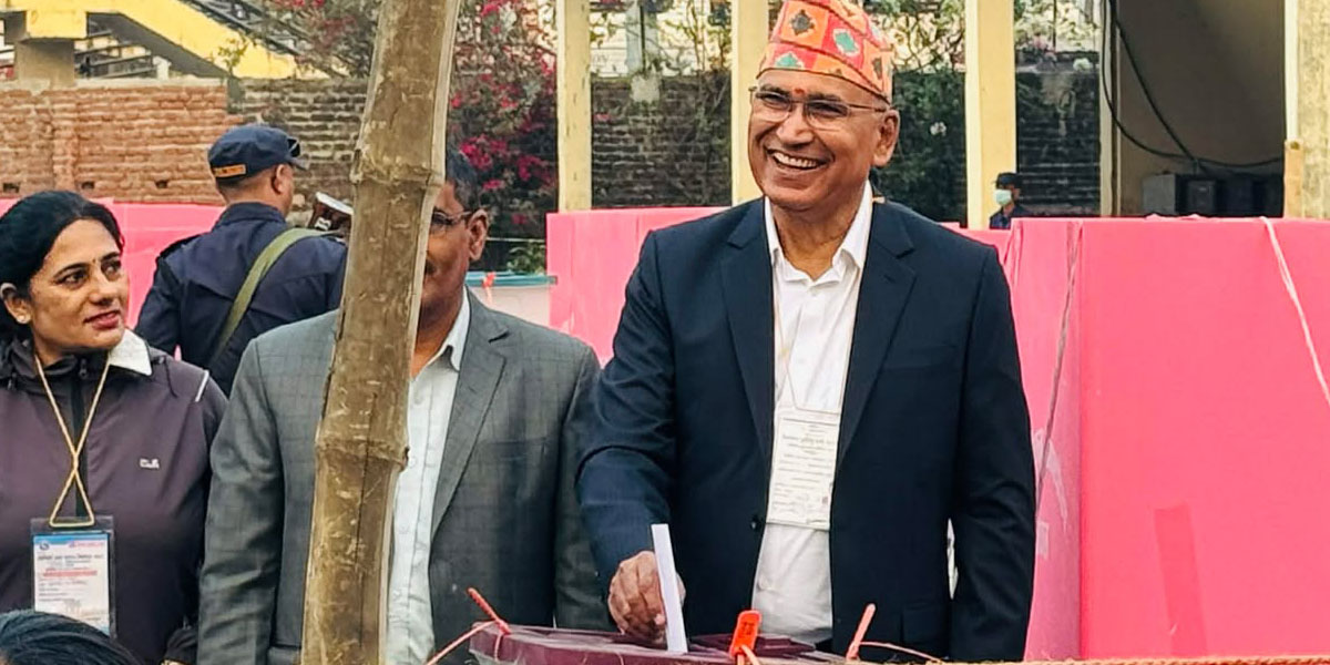 एमाले उपाध्यक्ष विष्णु पौडेलले गरे मतदान