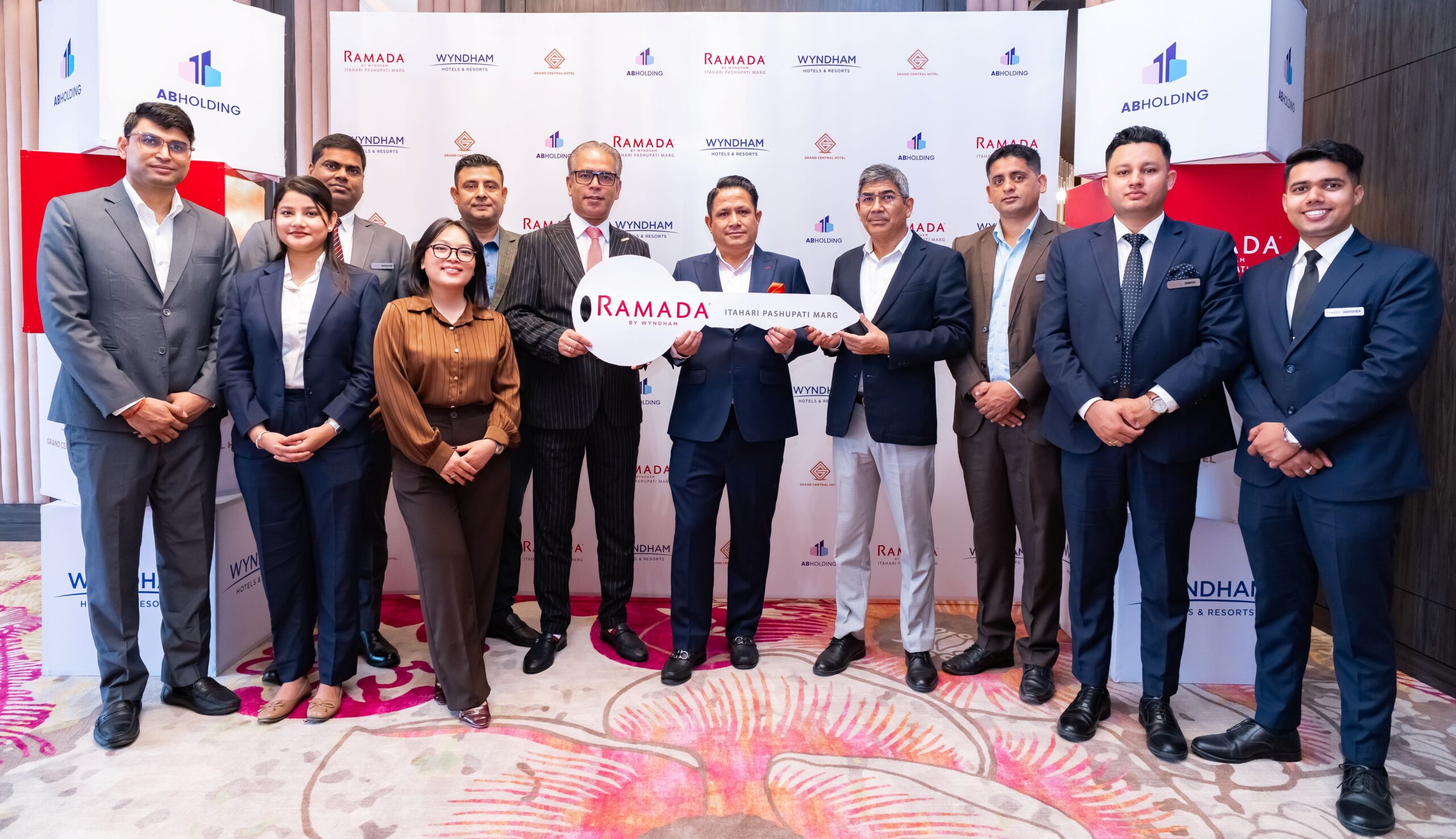 ग्रान्ड सेन्ट्रल होटलद्वारा रमादा बाइ विन्धम इटहरी पशुपति मार्ग सञ्चालनको घोषणा