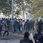 खामेनीको मृत्यु पछि पाकिस्तानमा हिंसात्मक प्रदर्शन जारी, अहिलेसम्म २३ जनाको मृत्यु