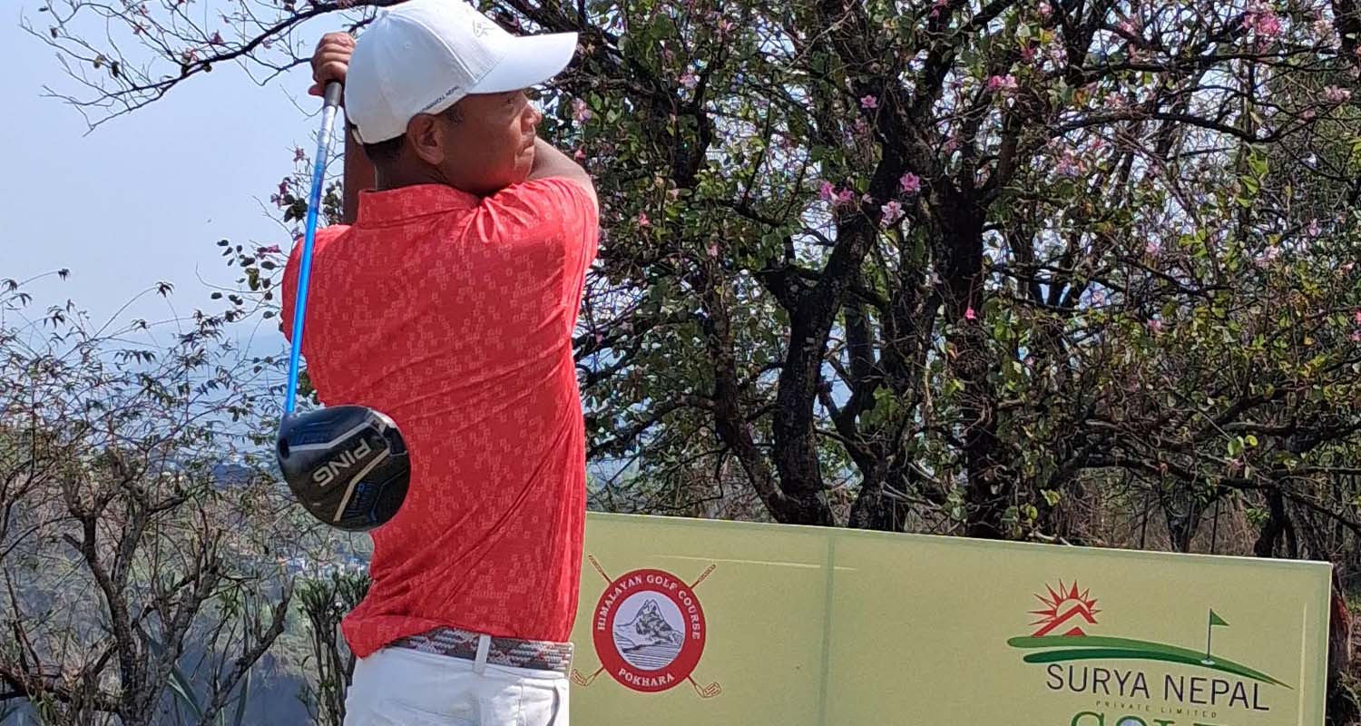 सूर्य नेपाल वेस्टर्न ओपन जारी, भुवन नगरकोटीलाई एक स्ट्रोकको अग्रता