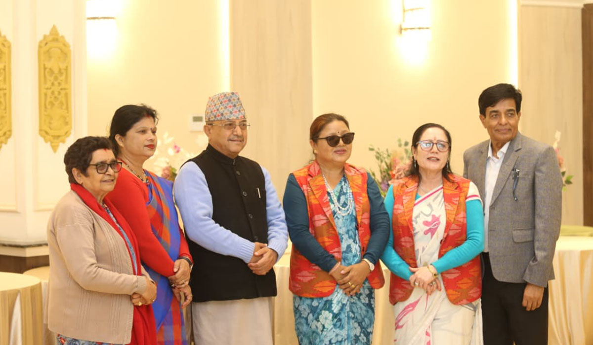 कांग्रेसमा समानान्तर गतिविधि बाक्लिँदै, नवनिर्वाचित सांसदलाई संस्थापनइतरको बधाई