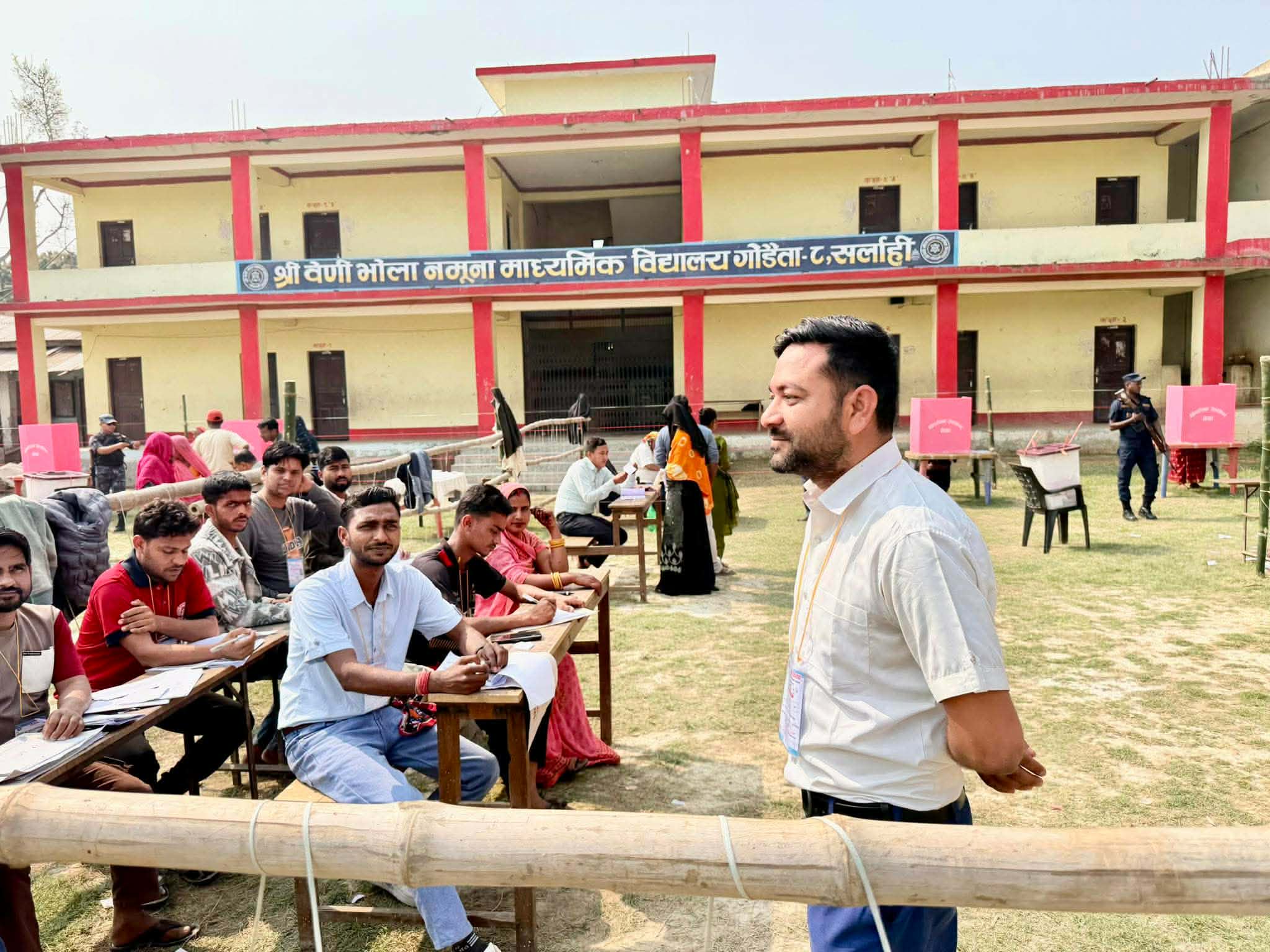 सर्लाहीको बलरा–४ स्थित एक केन्द्रमा विवाद, मतदान रोकियो