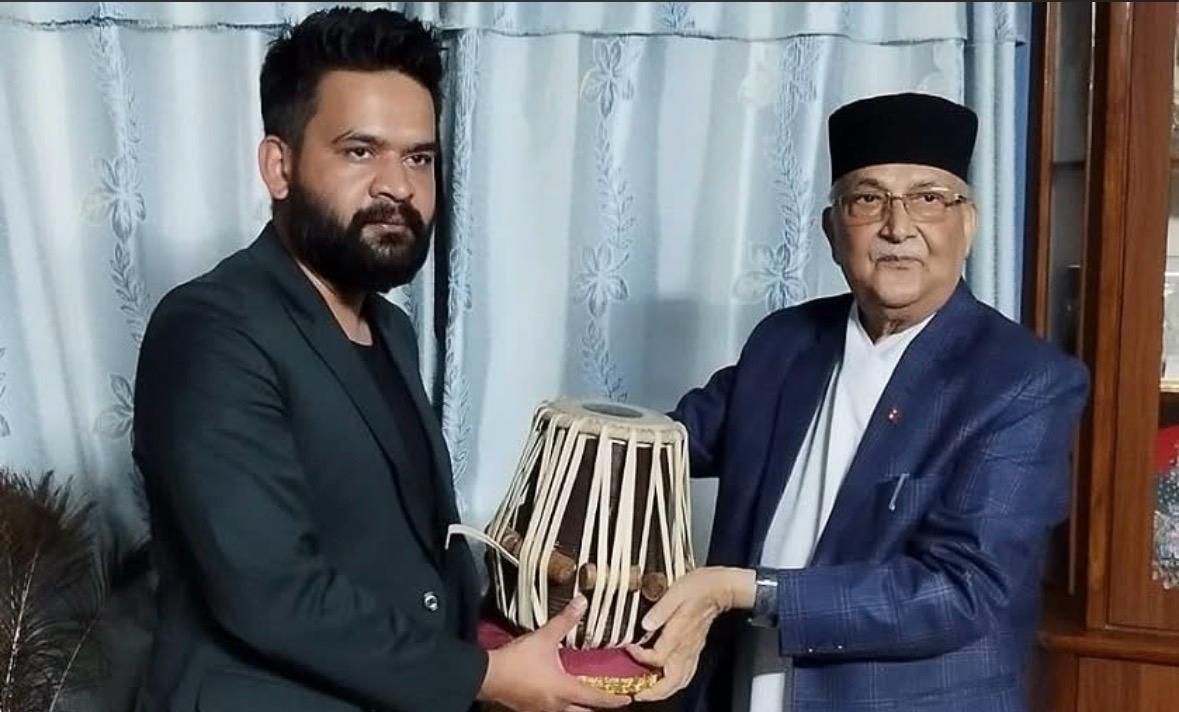 झापा-५ मा पराजित भएपछि ओलीले बालेन शाहलाई दिए बधाई