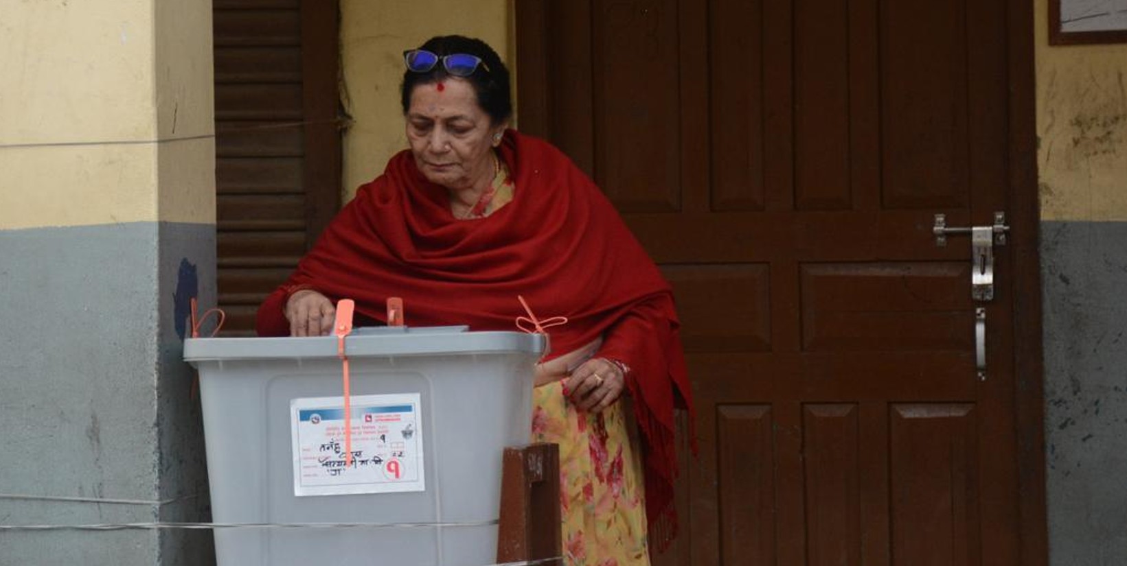 प्रथम महिला पौडेलद्वारा तनहुँमा मतदान