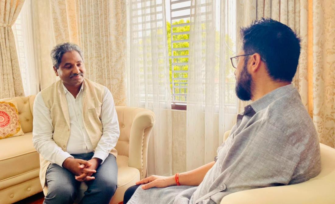 रवि लामिछाने र प्रभु साहबीच भेटवार्ता