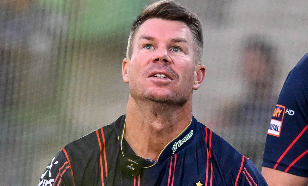 मदिरा सेवन गरेर गाडी चलाएको आरोपमा अस्ट्रेलियन क्रिकेटर वार्नर समातिए !