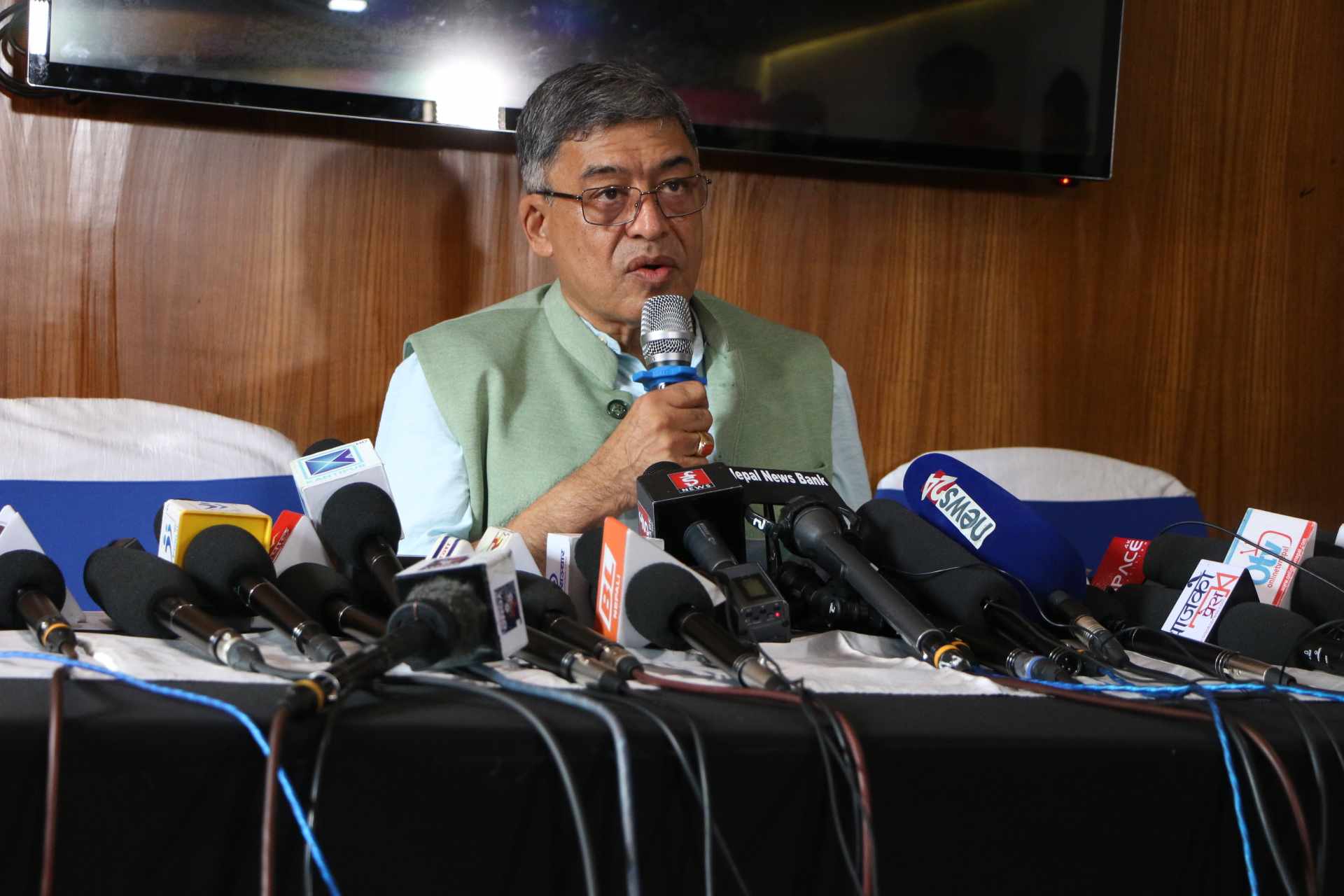 मुलुकको आर्थिक विकासका लागि स्पष्ट कानुनी व्यवस्था आवश्यक : दीपक कुमार मल्होत्रा