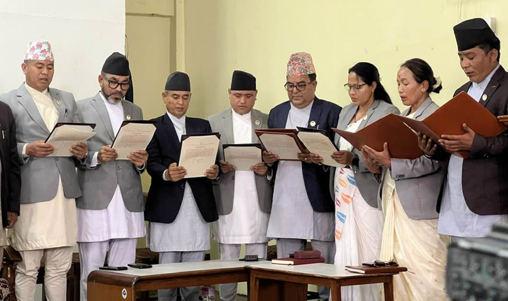 गण्डकीमा सबै मन्त्री फेरिए, कांग्रेस र एमालेबिच बराबरी भागबण्डा