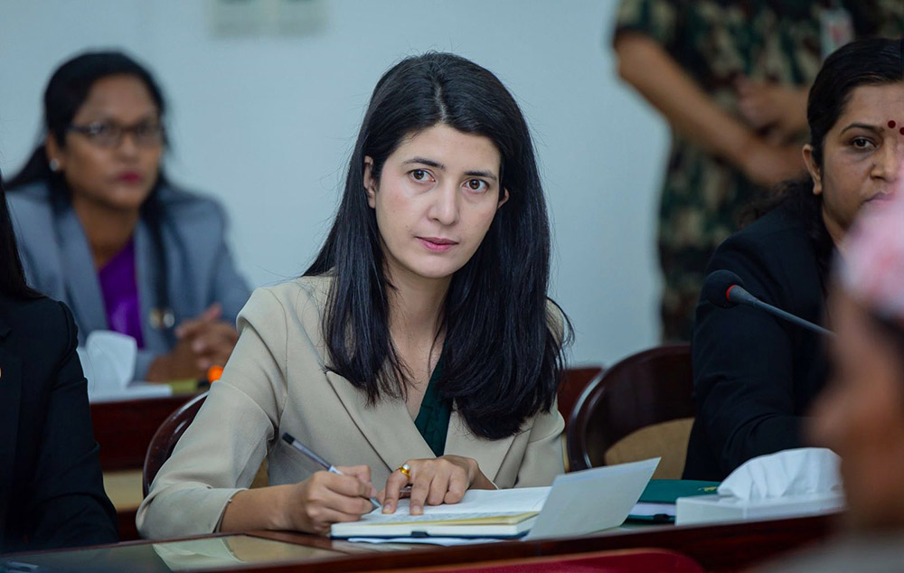 पत्रकारले माहिला सांसदलाई सोध्ने प्रश्नप्रति क्रान्ति शिखाको आपत्ति