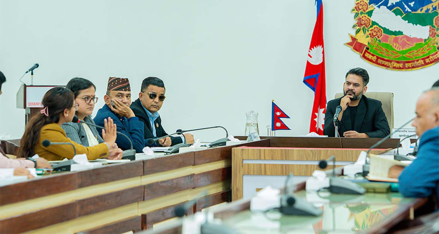वाग्मती प्रदेशका सांसदहरूसँगको छलफलमा प्रधामन्त्री बालेन