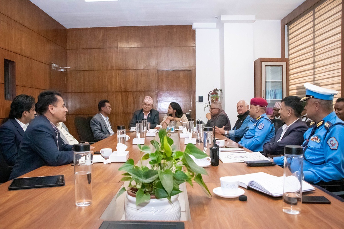 रात्रिकालीन बस सञ्चालनका लागि नगर प्रमुखहरु र साझेदारबिच बैठक, बैशाख १ देखि सञ्चालन हुने