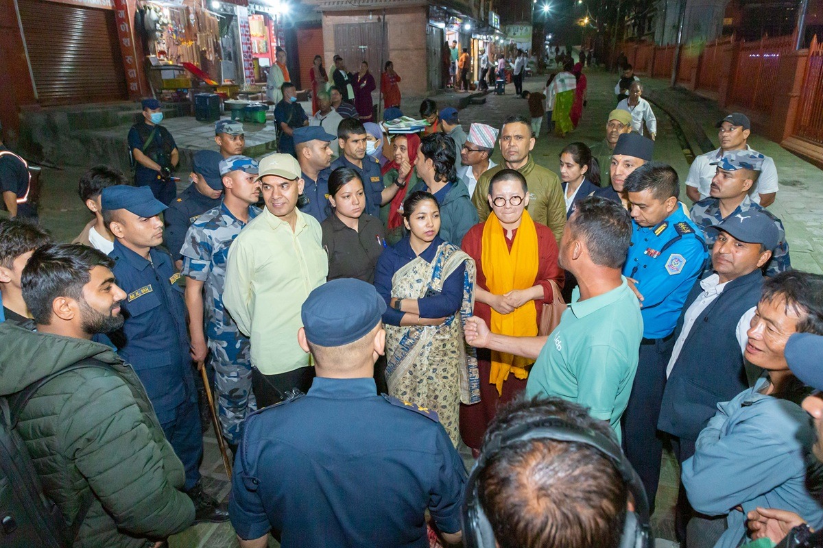 सडक आश्रित सहयोगापेक्षी मानव उद्धार कार्य सुरु, कार्यवाहक प्रमुख आफैं फिल्डमा (तस्विरहरु)
