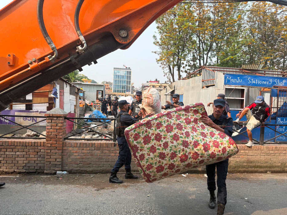 सुकुमवासी बस्तीका बासिन्दालाई रंगशाला लगेर पहिचान गरिने