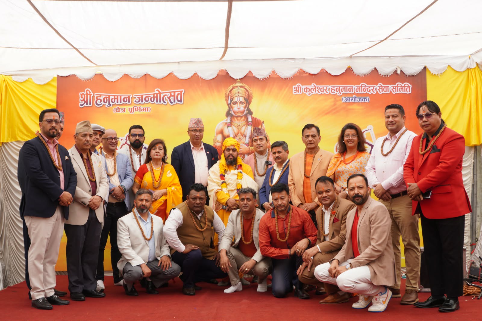 एफएनसीसीआई निर्वाचन : हेमराज र चन्द्र ढकालको समर्थनमा नरेशलाल समूहको उम्मेदवारी दर्ता