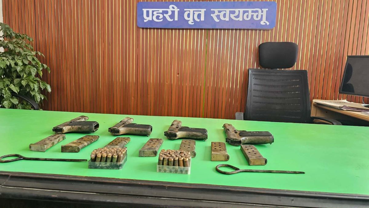 विष्णुमती नदीमा भेटियो चार पेस्तोल र ५८ राउन्ड गोली