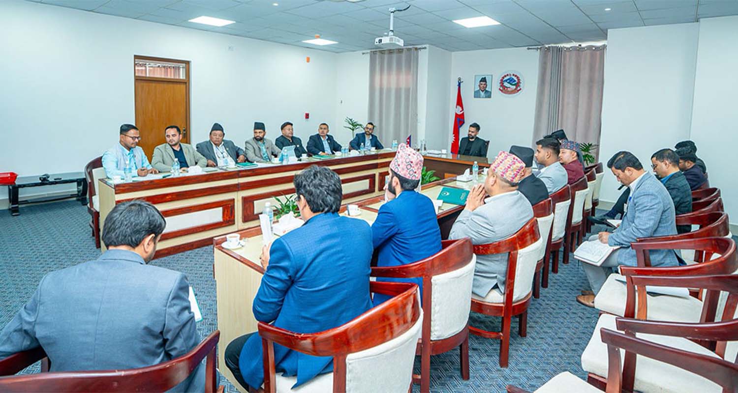 गण्डकी प्रदेशका सांसदसँग प्रधानमन्त्री छलफलमा (फोटो फिचर)