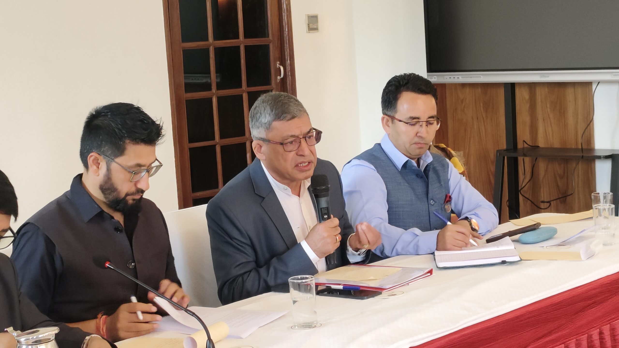 आर्थिक लक्ष्यहरू हासिल गर्न निजी क्षेत्रसँग सहकार्य आवश्यक छ : कार्यवाहक अध्यक्ष मल्होत्रा