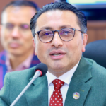 लट्री टिकट बाटै हरेक दिन १, २ जनालाई लखपति बनाउँने अर्थमन्त्री डा. वाग्लेको आश्वासन