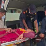थापाथली सुकुम्बासी  बस्ती हटाउँदा एक महिला बेहोस