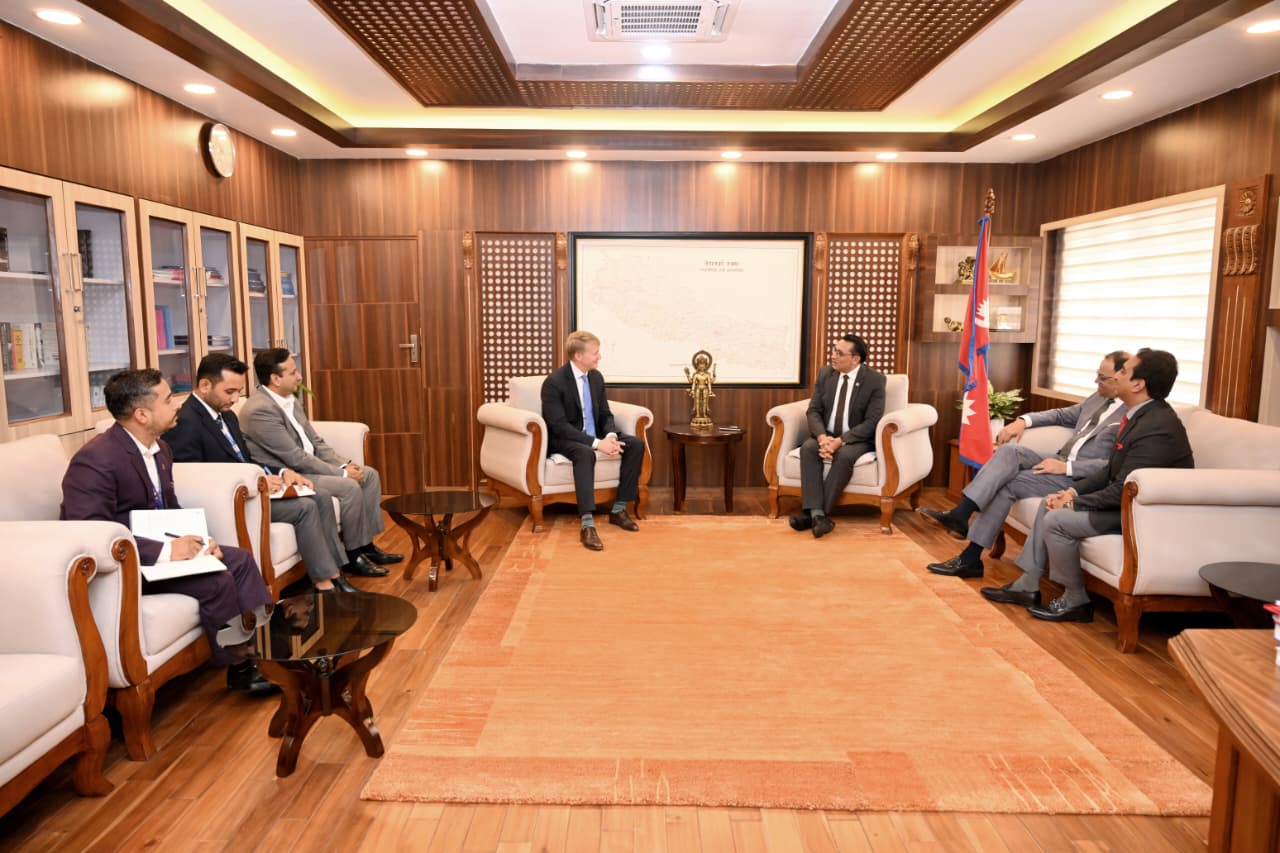 द रिट्च कार्लटनको उपस्थितिले विश्वका अर्बपतिहरूको गन्तव्य नेपाल बन्न सक्छ: अर्थमन्त्री डा. स्वर्णिम वाग्ले