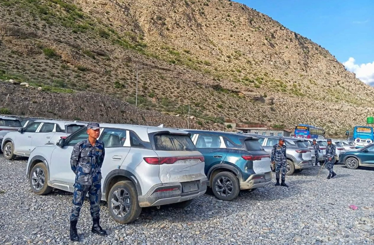 कोरला नाकाबाट भित्रिएका विद्युतीय गाडी नियन्त्रणमा