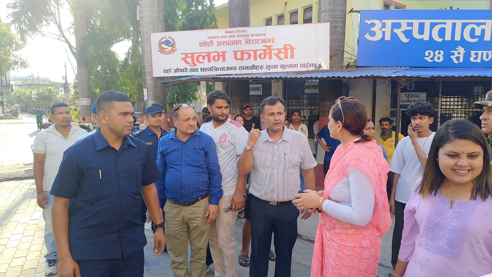 कोशी अस्पतालमै आँखा अस्पताल बनाउने तयारी, मन्त्री मेहताद्वारा स्थलगत अनुगमन