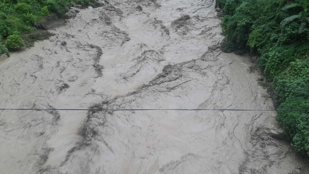 मोदीखोलामा बाढी, सतर्कता अपनाउन आग्रह