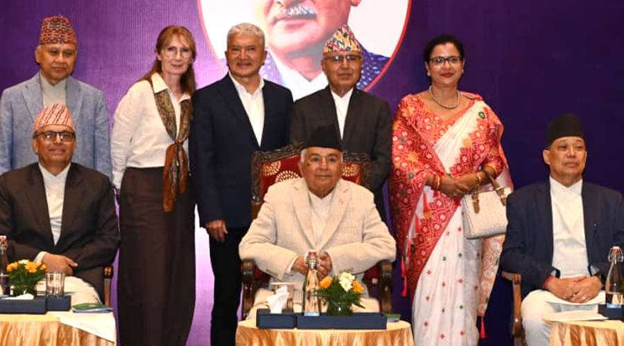 हेमबहादुर मल्ल सम्मानबाट माकाजु र खनाल सम्मानित