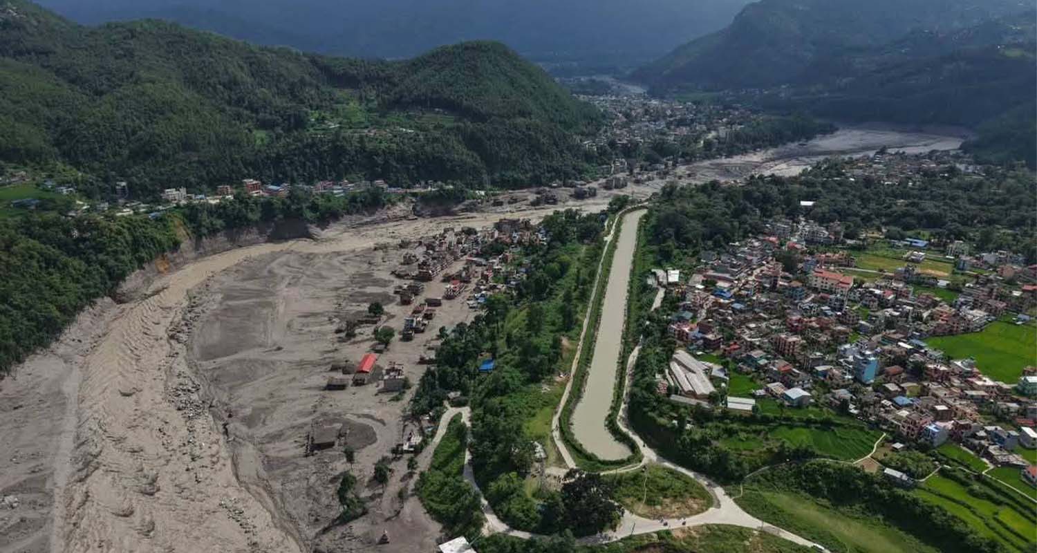 बाढीपछिको त्रिशूलीबजार (फोटो फिचर)