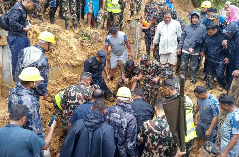 असोज ८ गतेदेखिको बाढी-पहिरोको विपद्‍मा परी हालसम्म ३५ जनाको मृत्यु
